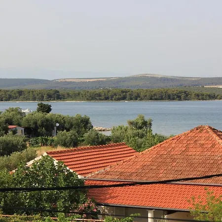 By The Sea Kraj, Pasman - 331 アパート *