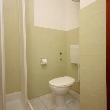 By The Sea Kraj, Pasman - 331 アパート ツコン